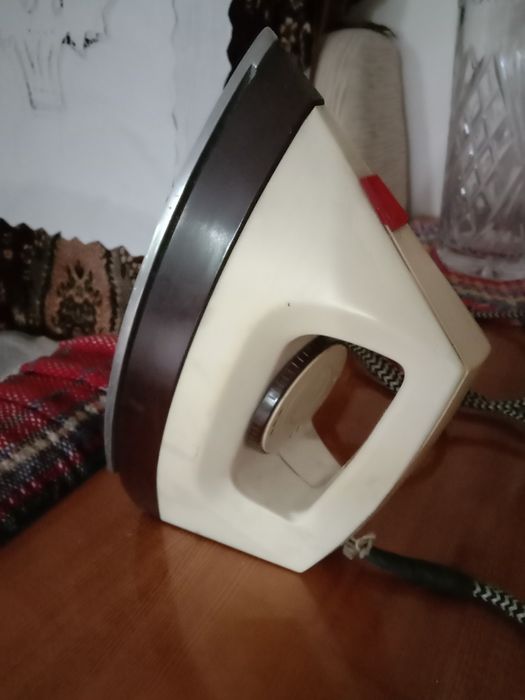 Утюг электрический