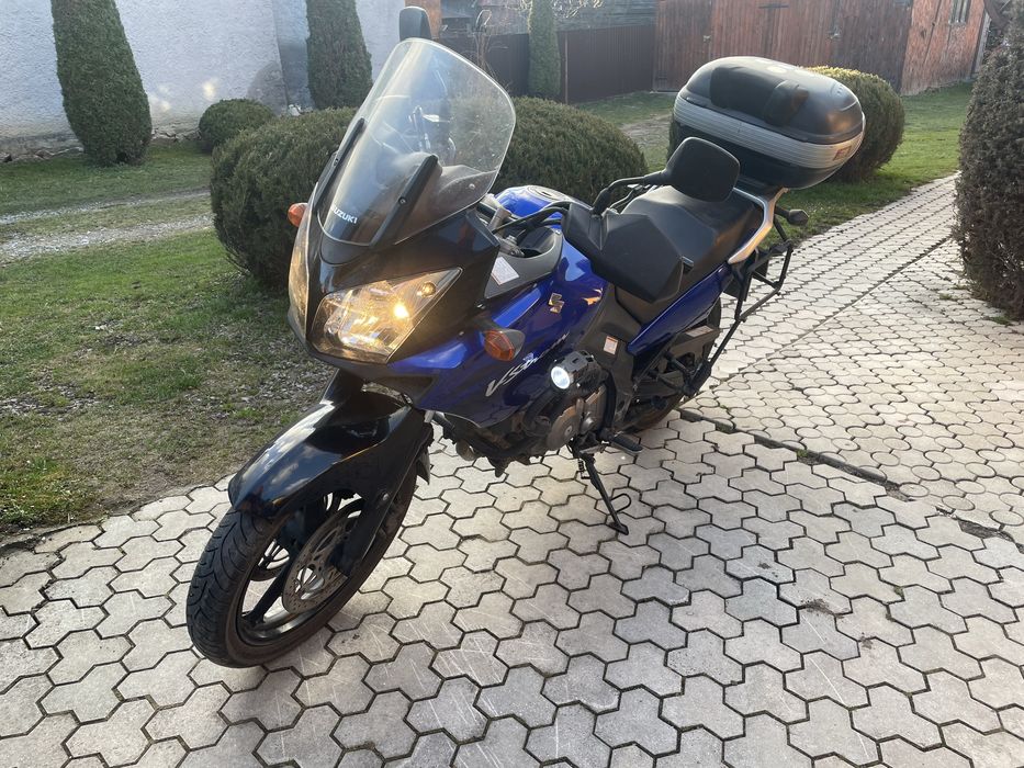 Suzuki V-strom 650