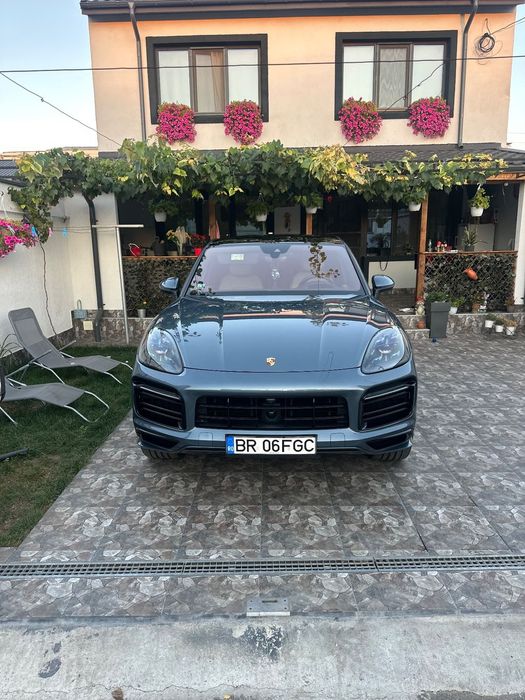 Porsche Cayenne Coupe Porsche Cayenne E-Hybrid 462 CP – 2020 – Full Option