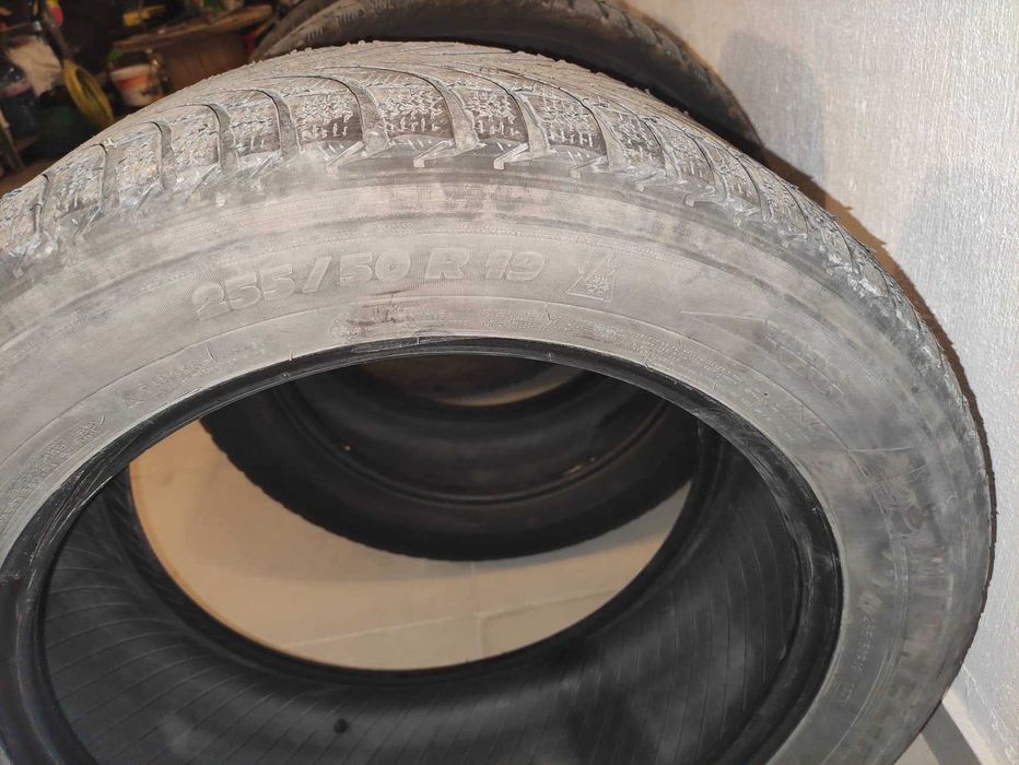 Michelin Latitude  255/50/19