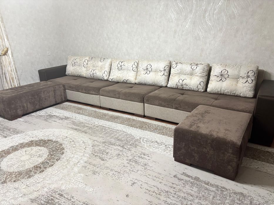 Хороший чистый диван