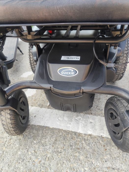 Scuter 49 cm 25 km/h se conduce fara permis