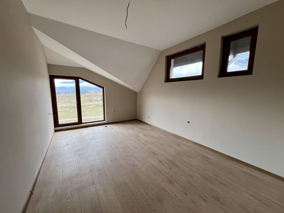 3-стаен апартамент в жил. сграда в район Пирин Голф край Разлог-Банско