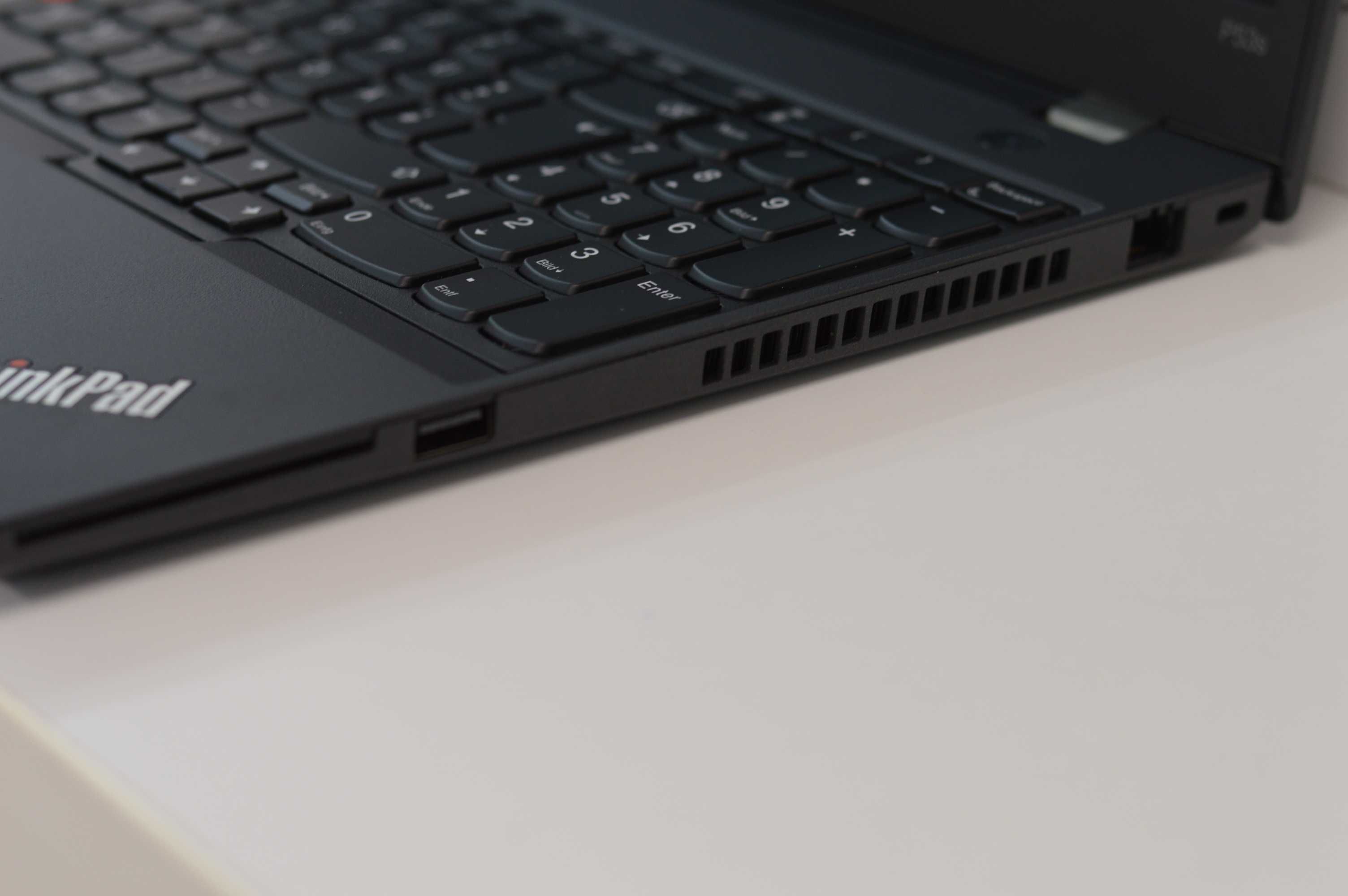 Lenovo ThinkPad P53s-Intel Core i7-8665U / 32GB DDR4 / 512GB SSD NVMe