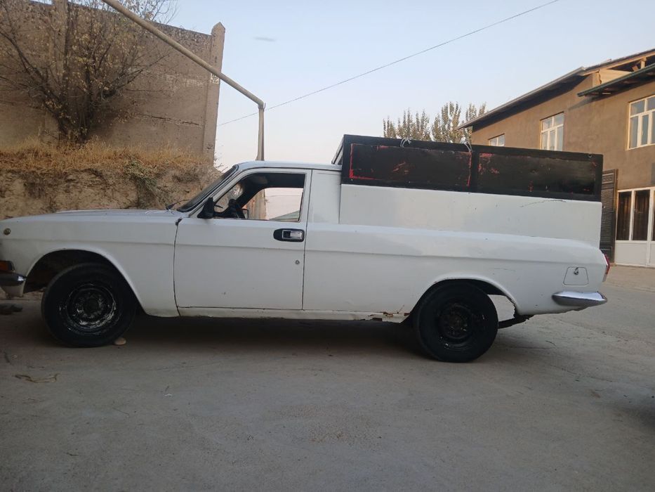 Volga pikap 2410