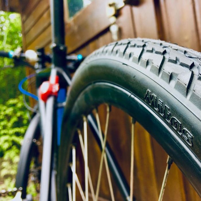 Външни гуми за велосипед колело LANDMARK 28x1.50 (700x38C)