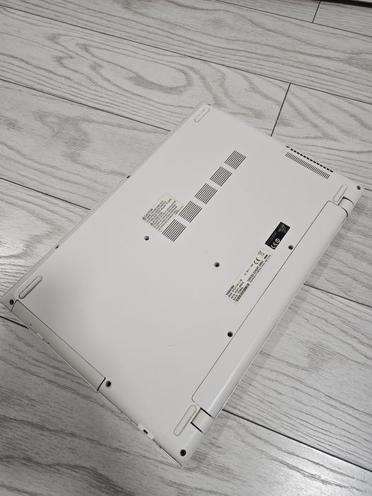 Laptop Toshiba ALB (cititi descrierea)