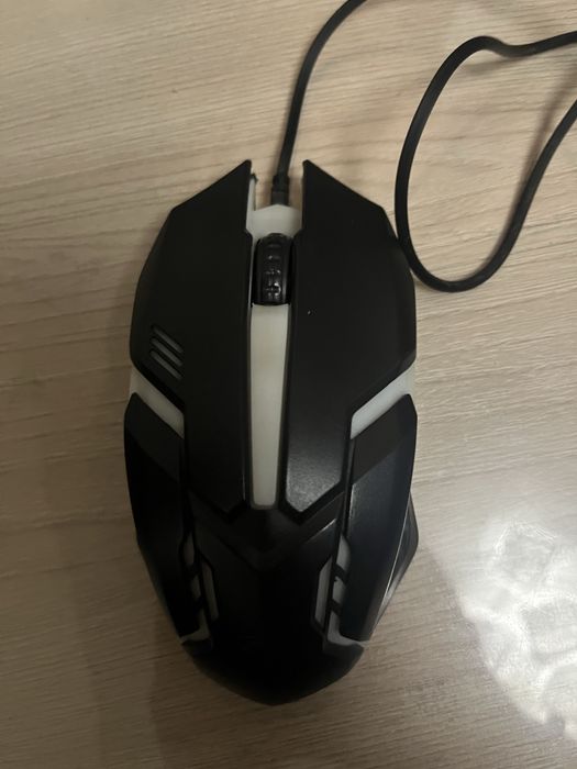 Продам мышку 500тг