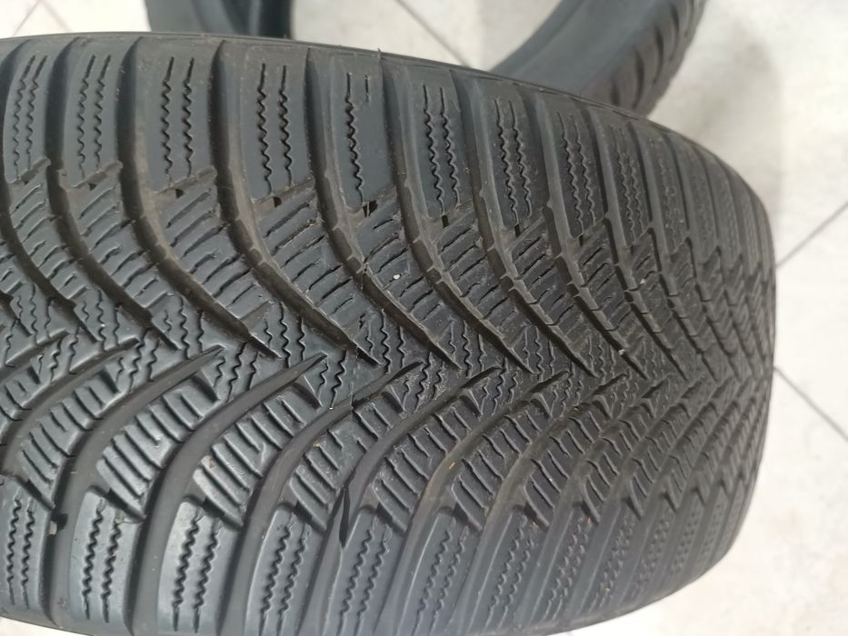 Vand 2 anvelope/cauciucuri  2024 Hankook 195/50/15 R15