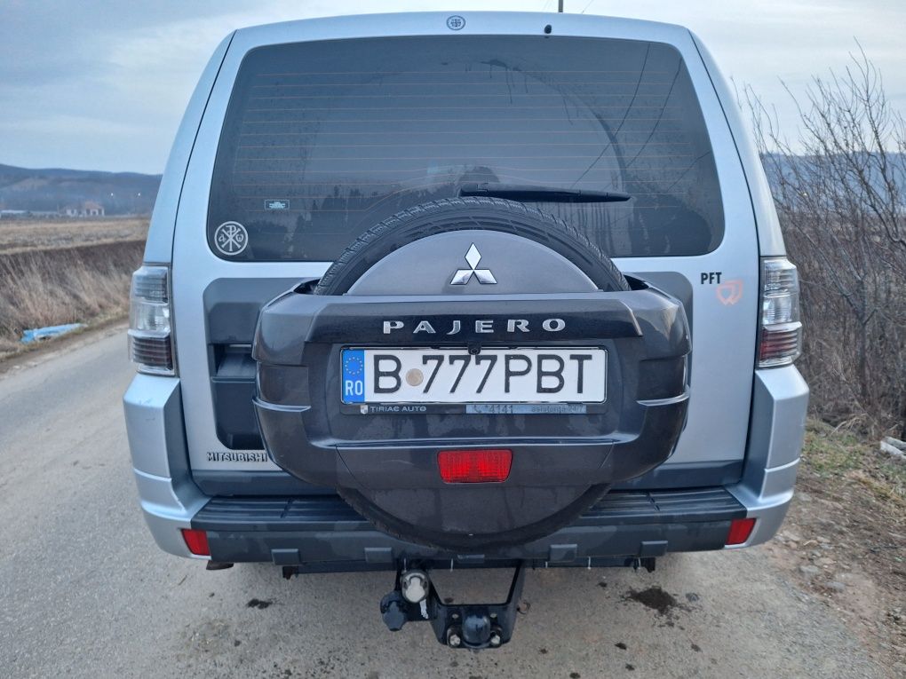 Mitsubishi Pajero 2016