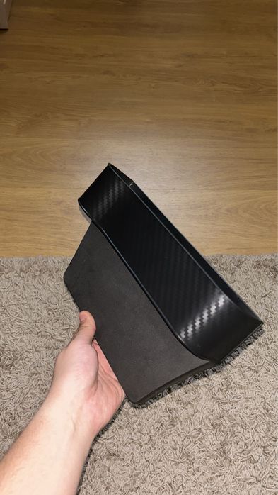 Spatiu Depozitare si Suport Pahar