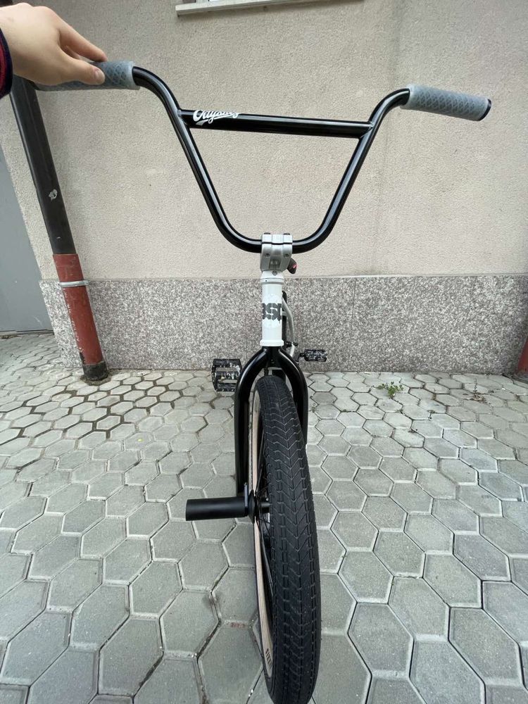 Custom BMX професионално колело