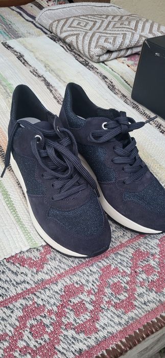 Adidasi damă geox nr35 noi