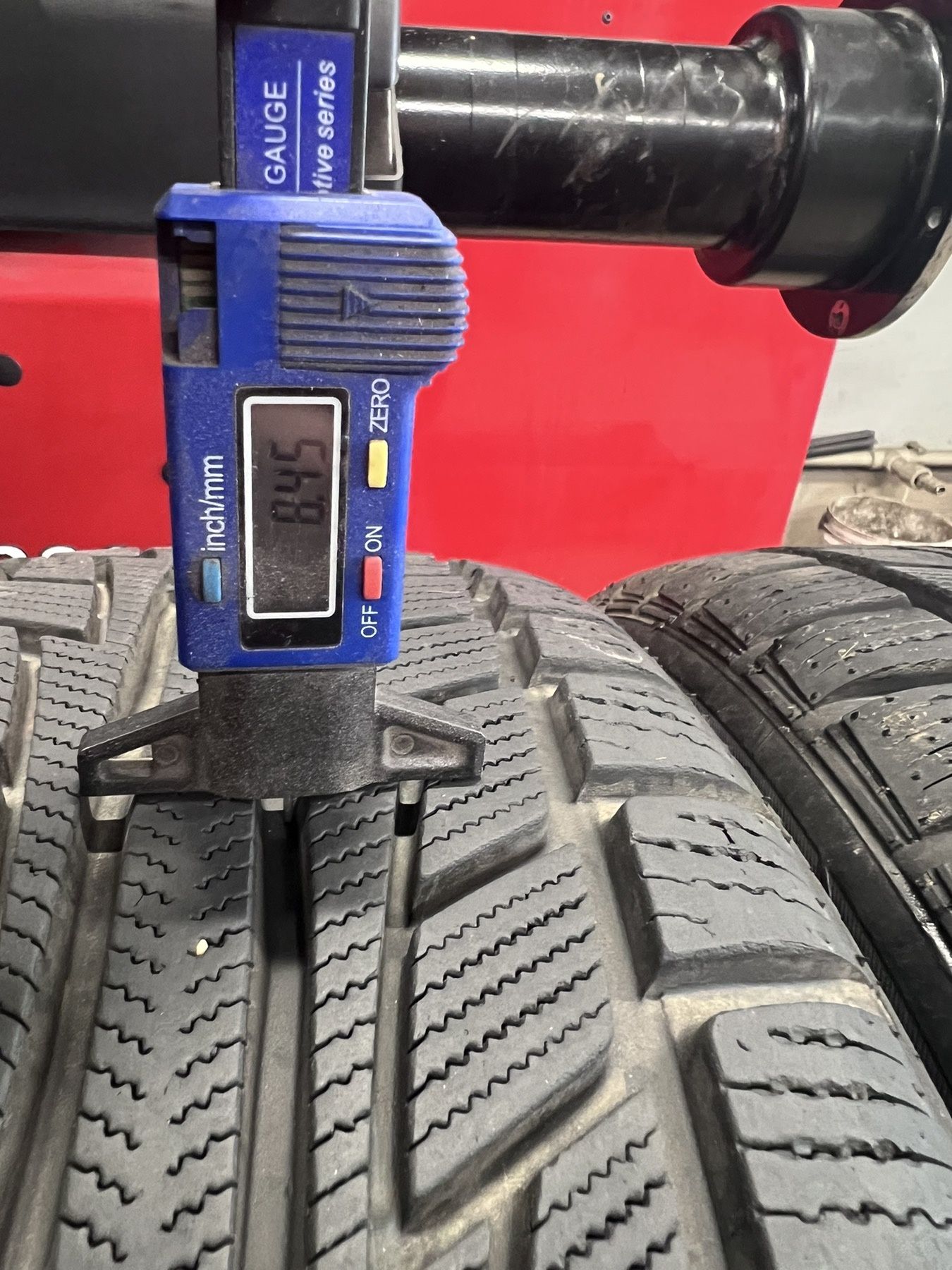 Зимни гуми 225/45 R18 Nankang