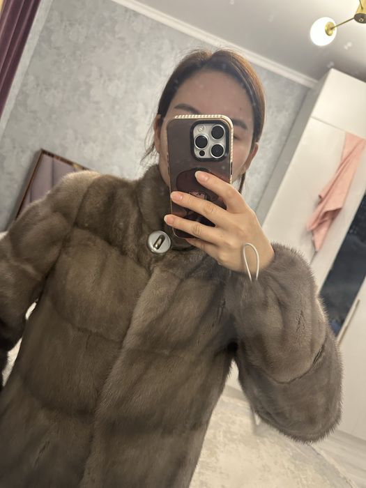 Продам норковую шубу с/м размер
