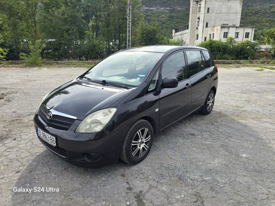 Toyota Corolla Verso, 2.0, 2002 г.