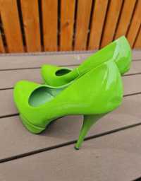 Pantofi verde mar