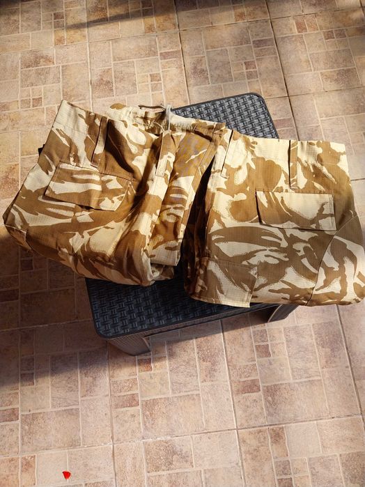 pantaloni militar tip mozaic de desert