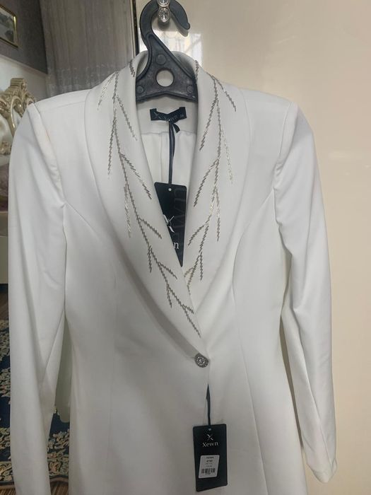 Костюм вечерний,