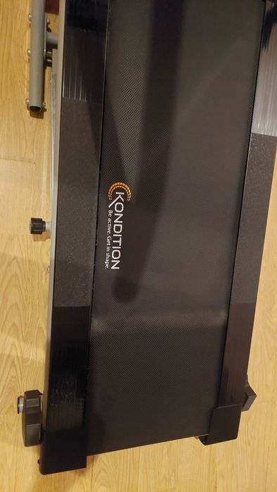 Механична бягаща пътека.