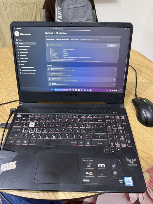 Isus notebook igravoy