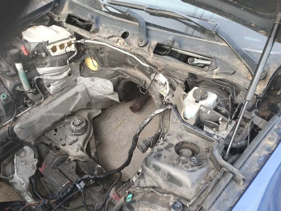 BMW 320- cutie automata kit M bara fata spate