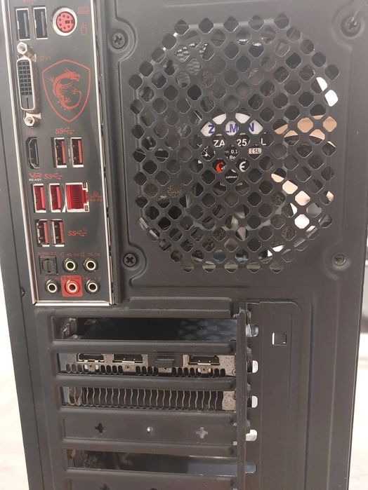 Компютър / компютърна конфигурация