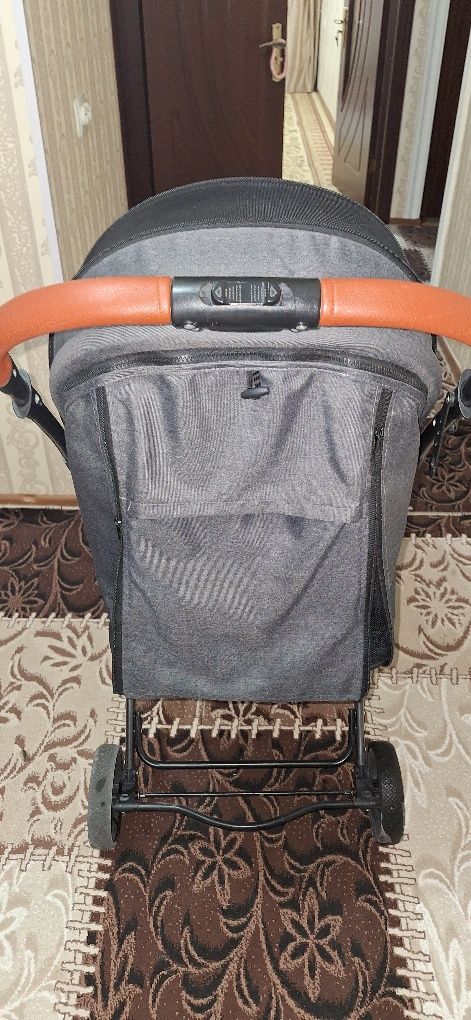 Продаётся детская коляска