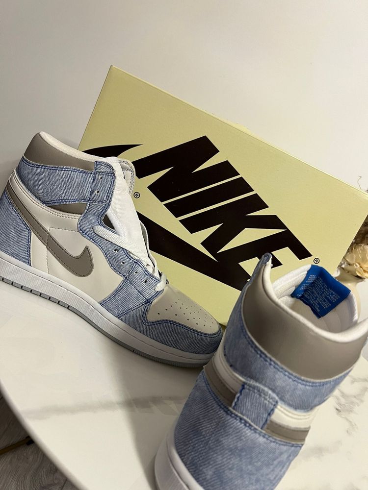 Adidasi Jordan 1 Hyper Royal Retro OG