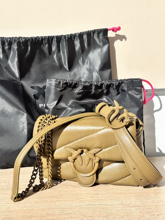 Pinko комплект: Чанта Love Puff и колан Love Berry в каки