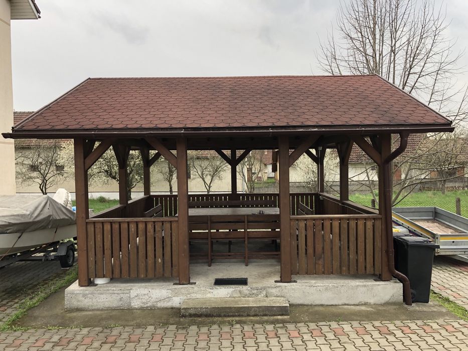 foisor lemn masiv stratificat cu mobilier
