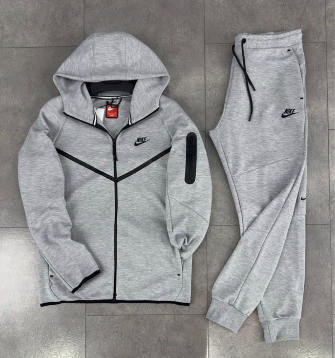 Nike Tech Fleece