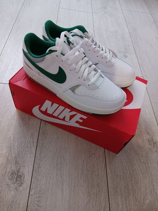 Vând adidasi nike originali nr 42 !