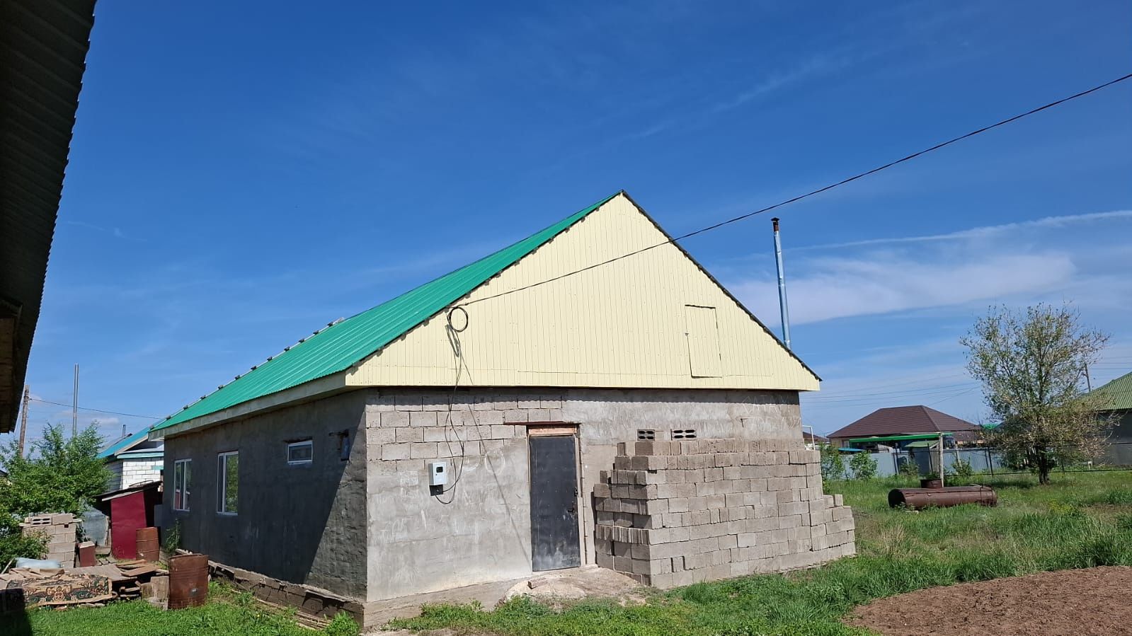 Продам дом, недостроенный