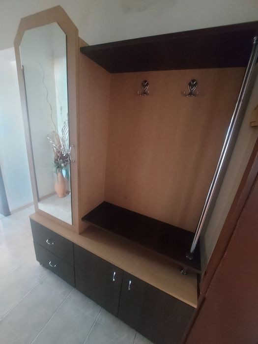 Портманто за коридор