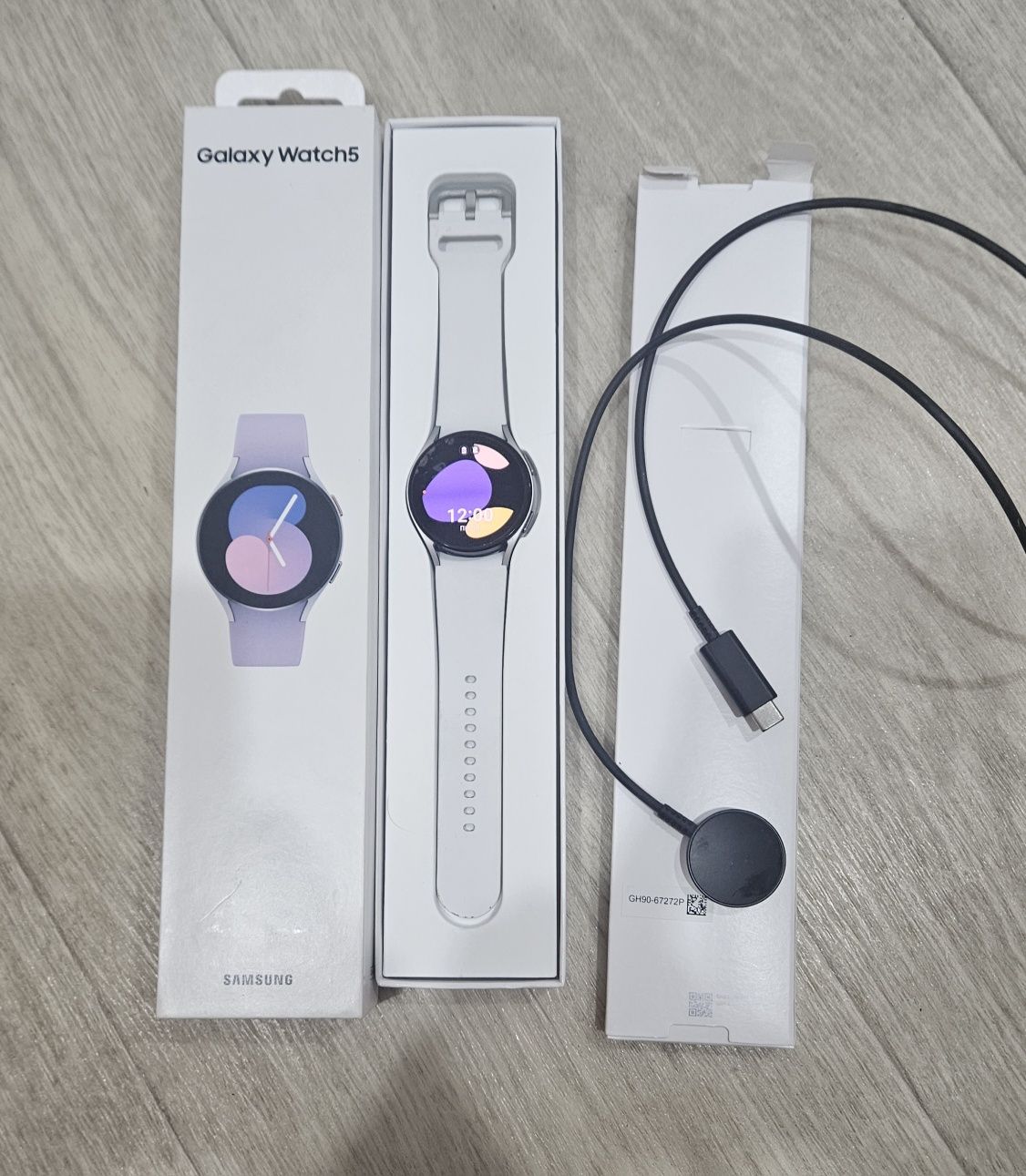 Часы Galaxy Watch 5