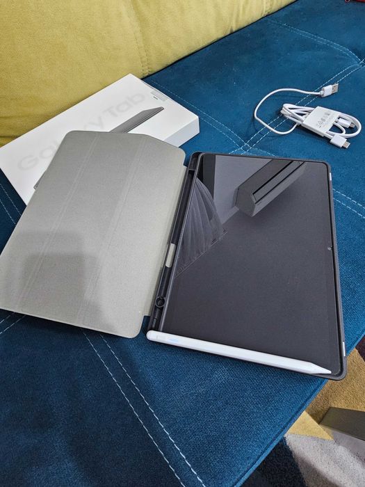 Таблет SAMSUNG Galaxy TAB A9+ 128 GB, 1 г. Гаранция като НОВ + Калъф