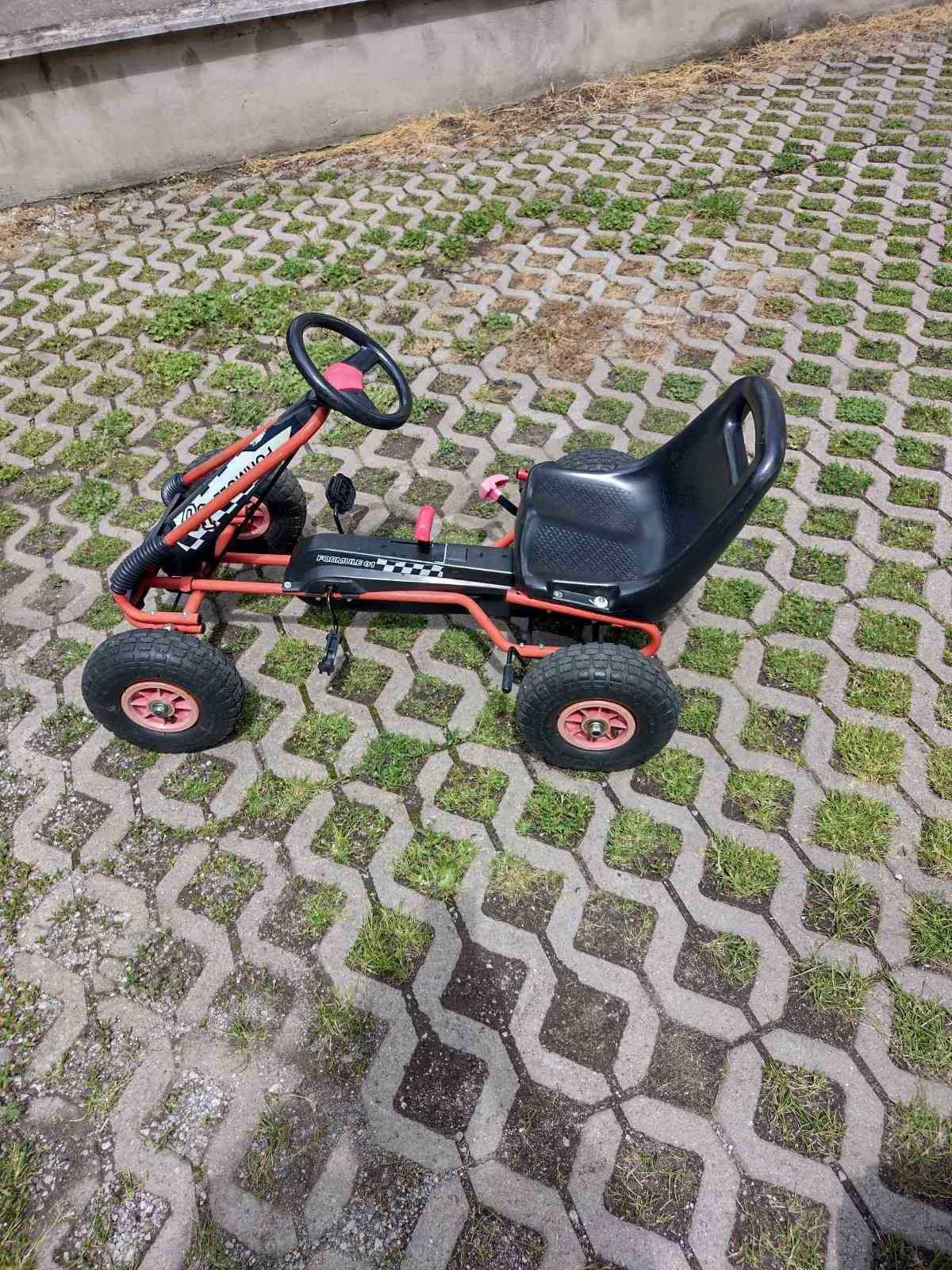 Продавам детско АТВ