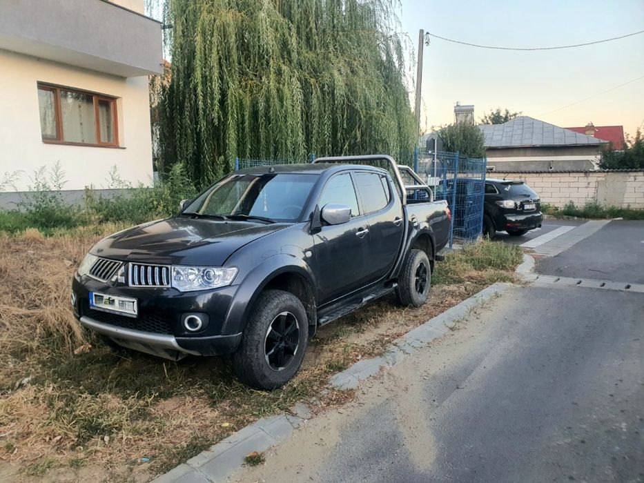 Mitsubishi KAOT L200 2.5D ,2011+Cauciucuri ca NOI offroad BFGoodrich