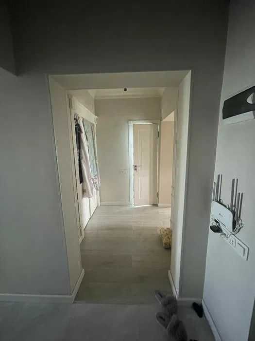 Медгородок Медгарадок 3-хона 4-этаж янги уй срочно сотилади