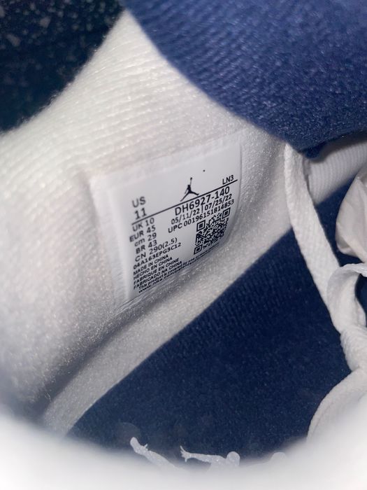 Nike Jordan 4 Retro Midnight Navy