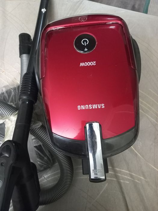 Продам пылесос от компании самсунг