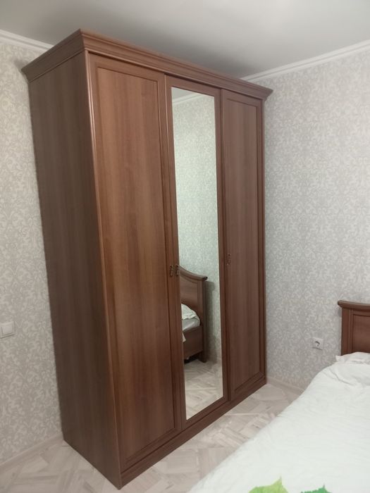 Продаю спальный гарнитур Екатерина в хорошем качестве.