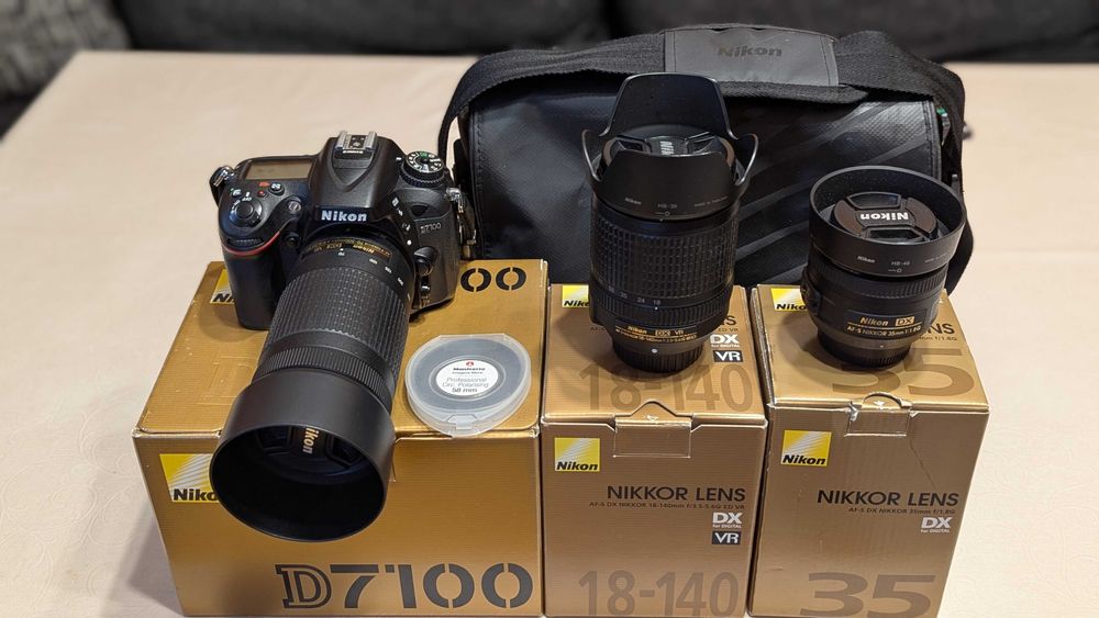 Nikon D7100 + 3 обектива Nikon