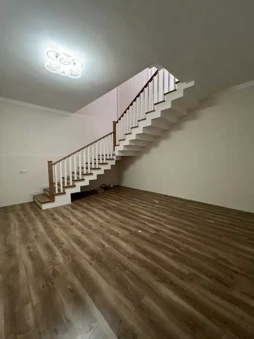 Хонободда 2сотихли Ховли Сотилади