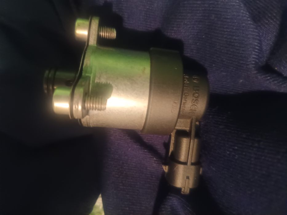 Vând senzor presiune 1,3 cdti Opel Bosch,Nou.