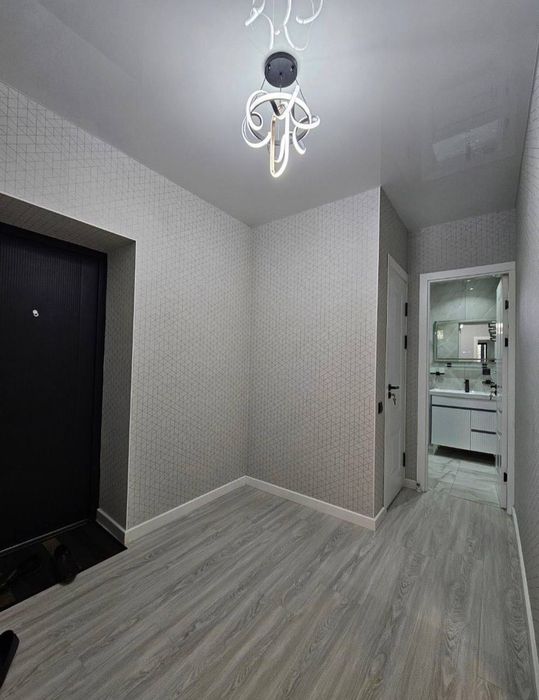 Ц6 ПЛОЩАДЬ-52m2  1в2/2/4 
Кирпич 77-Серия 
Комнаты-Раздельно кирпич