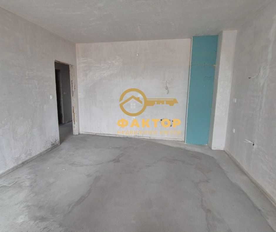 Продава се Двустаен апартамент в Пловдив, Христо Смирненски - 75 кв.м за 1320 €/кв.м - Снимка #4