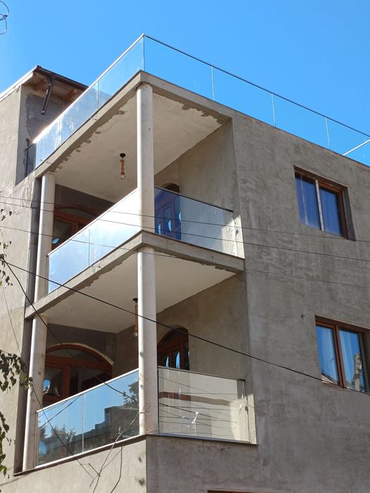 Balustrada din sticla securizată  !