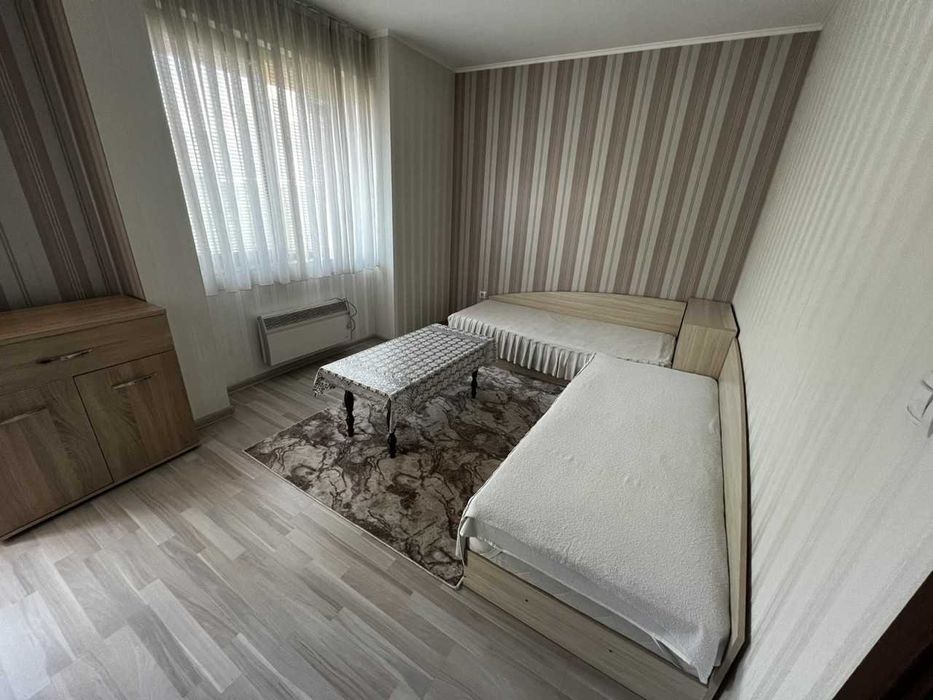 Тристаен Апартамент в Съдийски